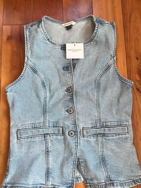 American Eagle Outfitters Light Blue Denim Vest